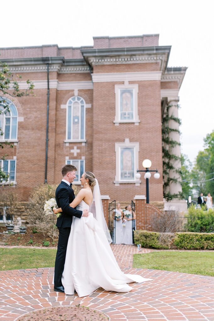 Turtle Point Yacht and Country Club wedding ; Chelsea Kennedy Weddings ; Alabama wedding planner ; Memphis, Nashville wedding planning
