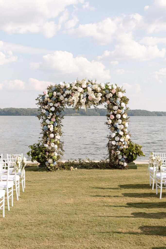 Nautical Inspired Summer Wedding; Alabama based wedding planner serving clients across the Southeast; Chelsea Kennedy Weddings