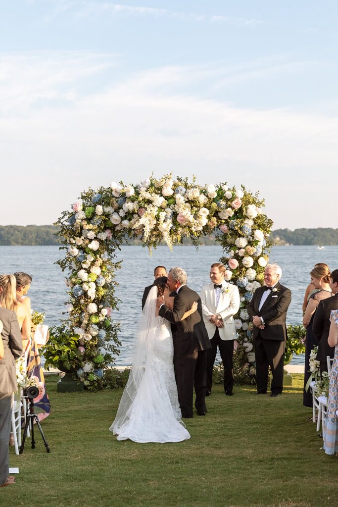 Nautical Inspired Summer Wedding; Alabama based wedding planner serving clients across the Southeast; Chelsea Kennedy Weddings