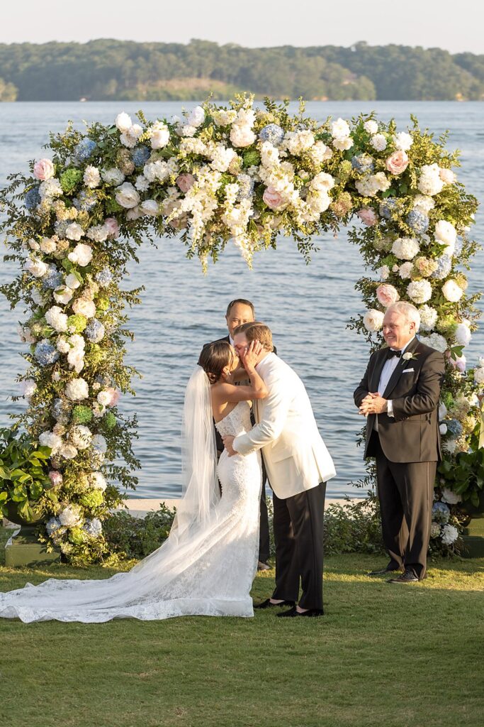 Nautical Inspired Summer Wedding; Alabama based wedding planner serving clients across the Southeast; Chelsea Kennedy Weddings