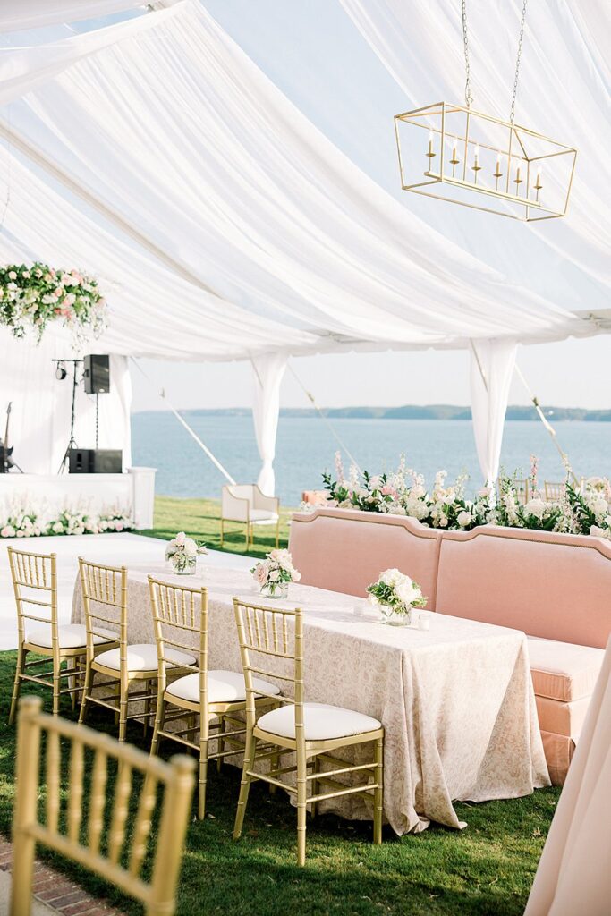 Turtle Point Yacht and Country Club Wedding; Alabama based wedding planner serving clients across the Southeast; Chelsea Kennedy Weddings