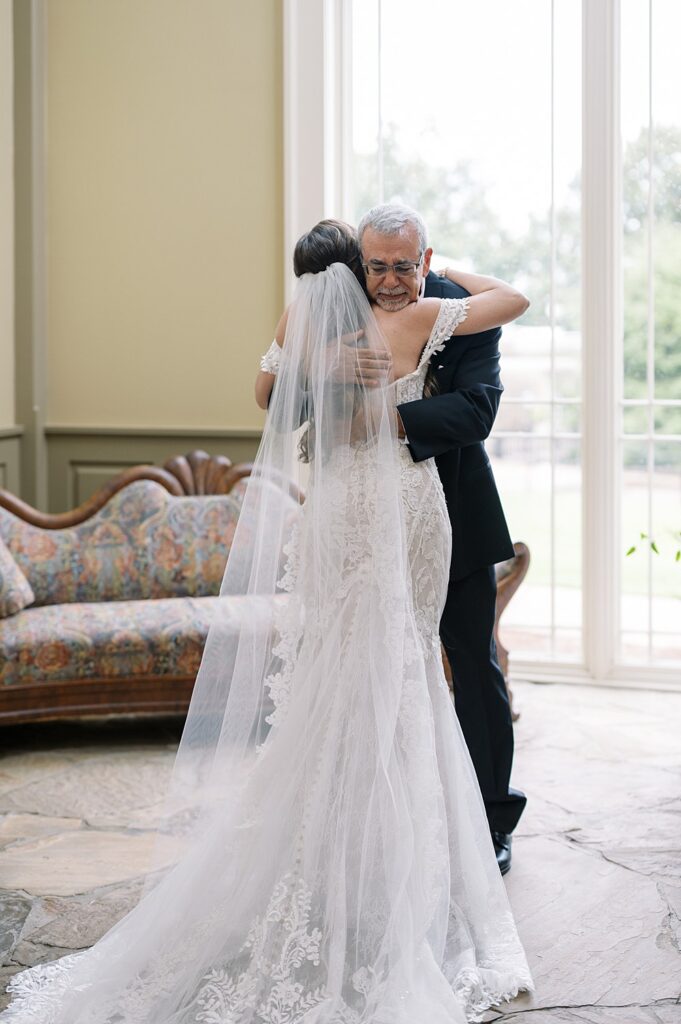 summer Huntsville Alabama wedding ; Chelsea Kennedy Weddings ; Alabama wedding planner ; Memphis, Nashville wedding planning
