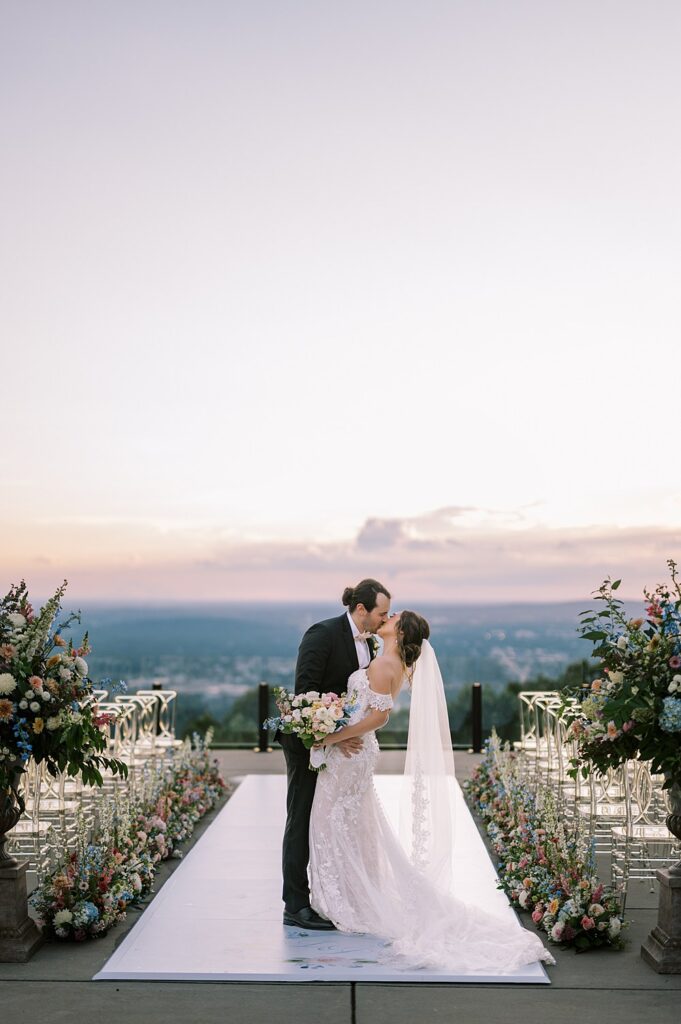 summer Huntsville Alabama wedding ; Chelsea Kennedy Weddings ; Alabama wedding planner ; Memphis, Nashville wedding planning